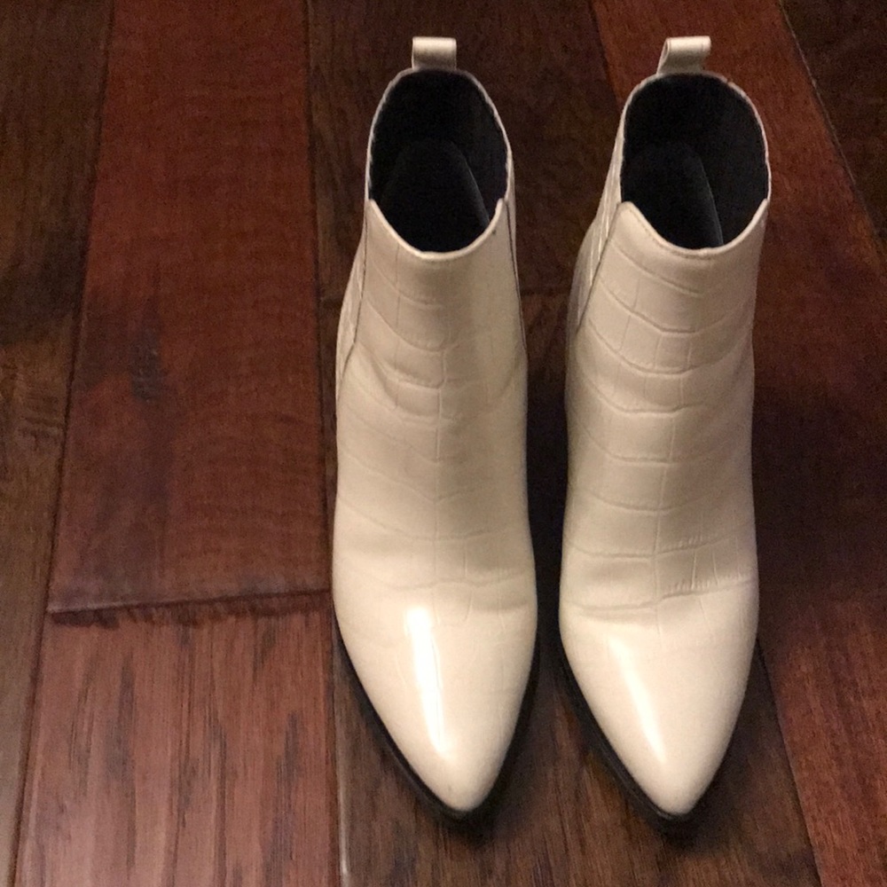 Comfy Marc Fisher Ltd boots